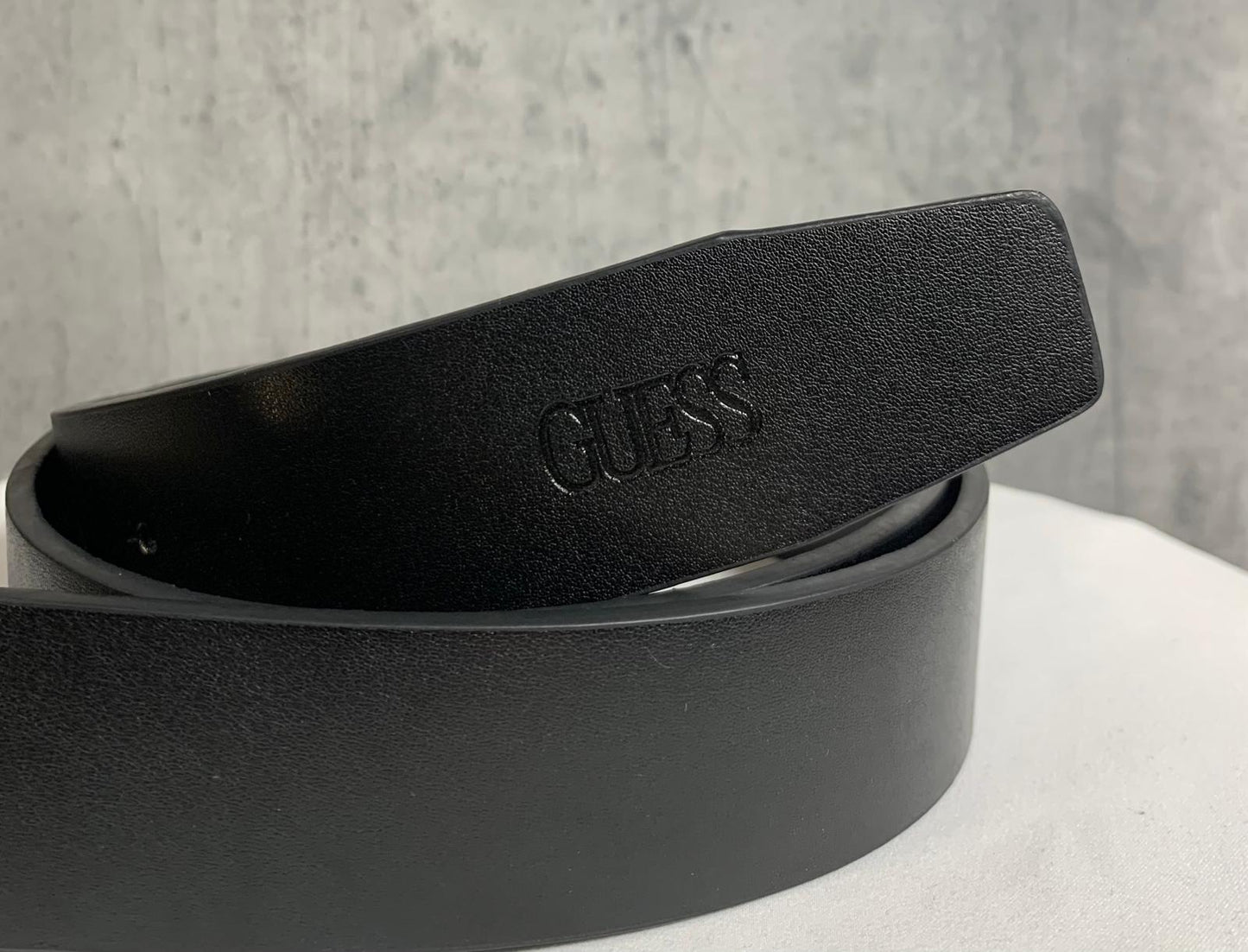 Pasek damski Guess 110cm