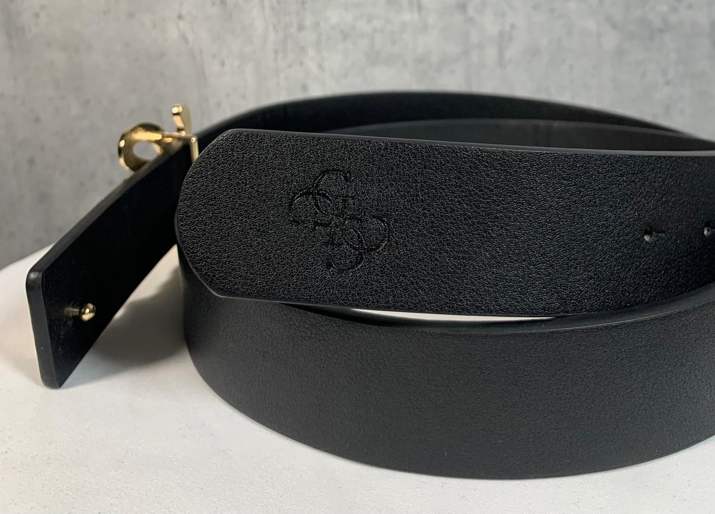 Pasek damski Guess 115cm