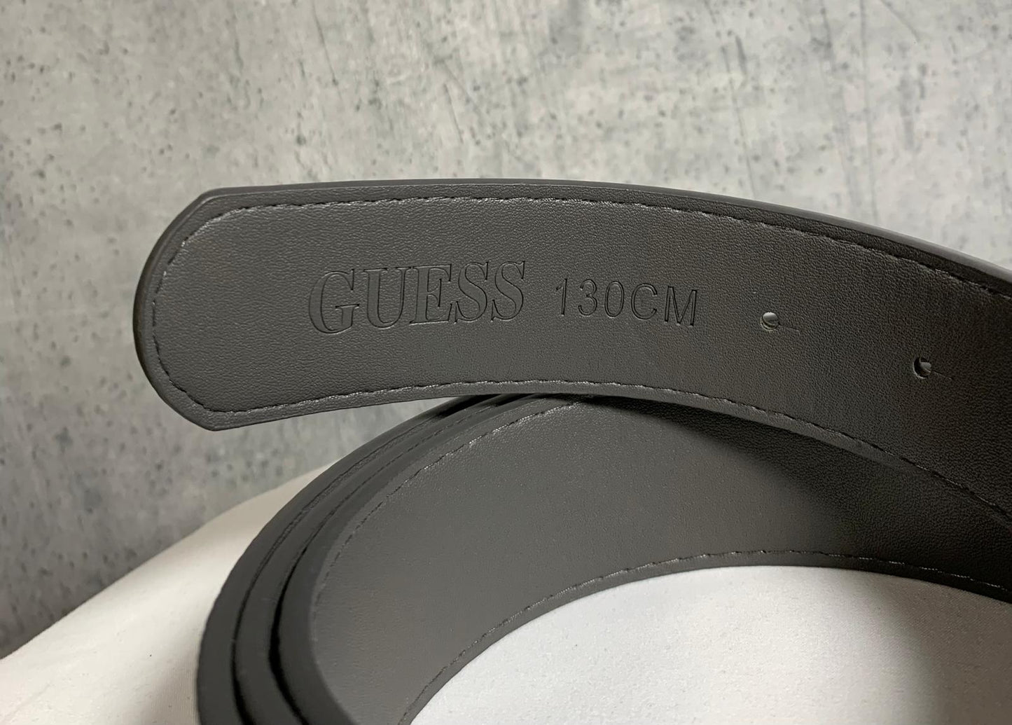 Pasek damski Guess 130cm